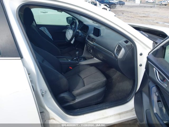 3MZBN1U78HM115586 Mazda Mazda3 Sport