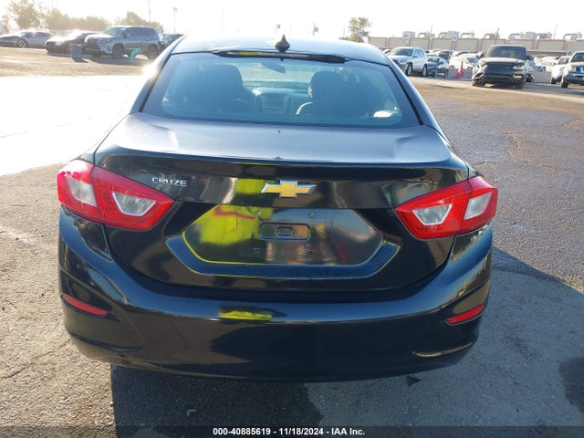 Chevrolet Cruze Ls Auto 2017 1G1BC5SM6H7232370 Image 16