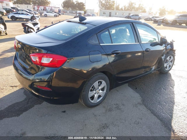 Chevrolet Cruze Ls Auto 2017 1G1BC5SM6H7232370 Image 4