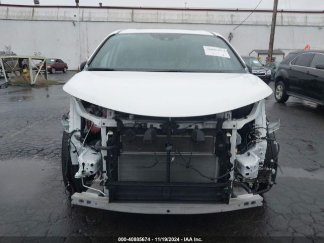 5TDDSKFC9NS072165 Toyota Sienna Xse