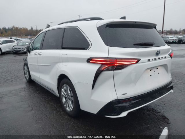 5TDDSKFC9NS072165 Toyota Sienna Xse