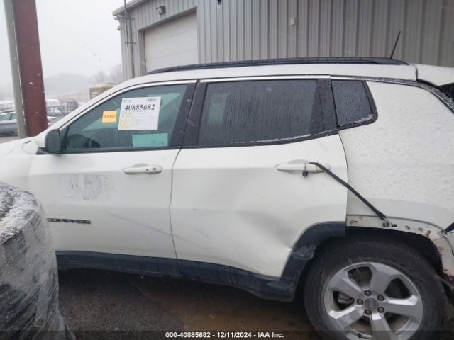 3C4NJDBB9LT129676 Jeep Compass Latitude 4x4
