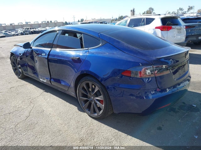 2019 TESLA MODEL S 5YJSA1E28KF335016 Photo 2
