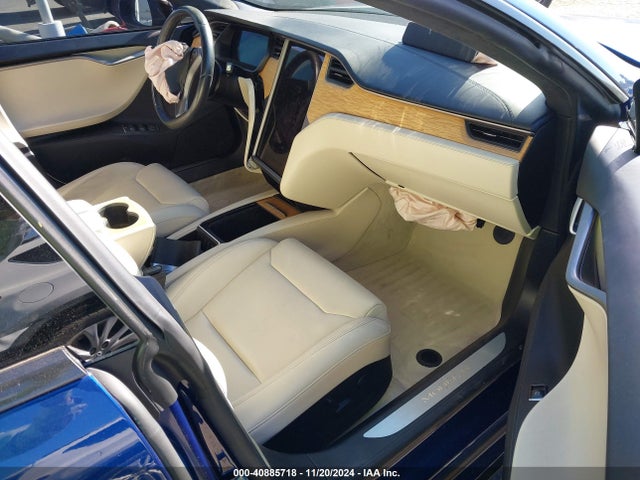 2019 TESLA MODEL S 5YJSA1E28KF335016 Photo 4