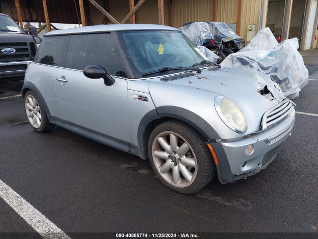 2003 MINI COOPER S WMWRE33483TD68910 Photo 0