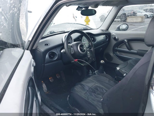 2003 MINI COOPER S WMWRE33483TD68910 Photo 4