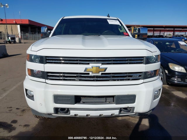 1GC1KWEG8JF268008 Chevrolet Silverado 2500hd Ltz