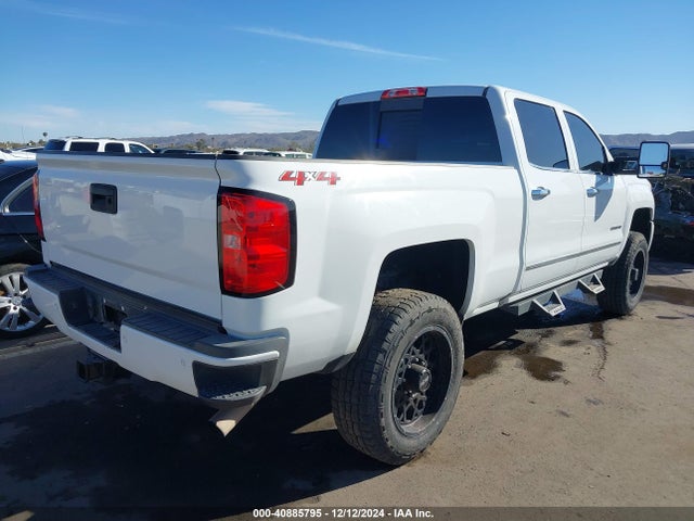 1GC1KWEG8JF268008 Chevrolet Silverado 2500hd Ltz