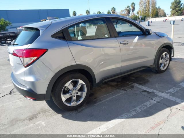 3CZRU6H37NM761832 Honda Hr-v Awd Lx