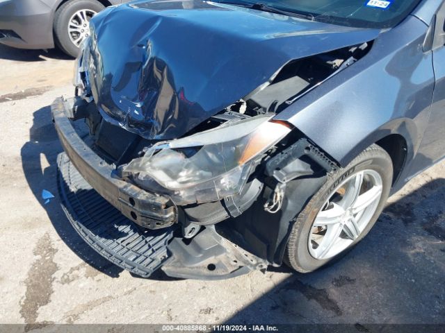 2T1BURHE5GC668135 Toyota COROLLA LE