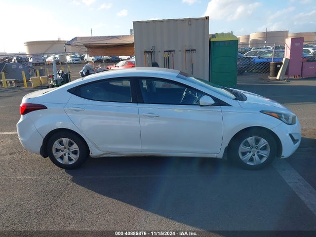 Hyundai ELANTRA SE 2016 5NPDH4AE8GH721224 Image 13