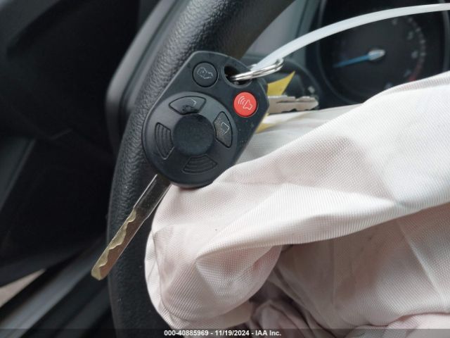 1FADP3K29GL264345 Ford FOCUS SE