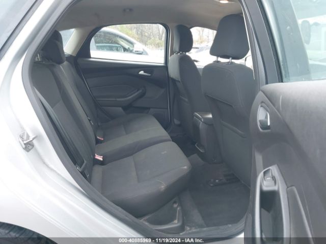 1FADP3K29GL264345 Ford FOCUS SE