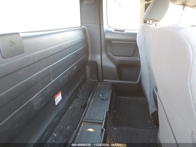 Toyota Tacoma Sr 2017 5TFRX5GN9HX097252 Image 8