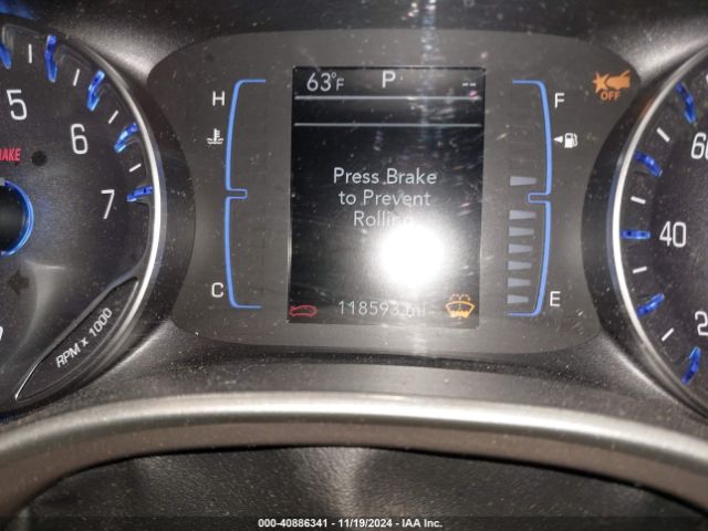 2C4RC1DG8MR538498 Chrysler Voyager Lxi