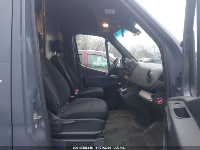 WD4PF1CDXKP149369 Mercedes-Benz Sprinter 2500 High Roof V6