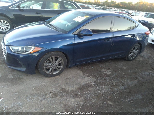 Hyundai ELANTRA SE 2017 5NPD84LF5HH051459 Image 2