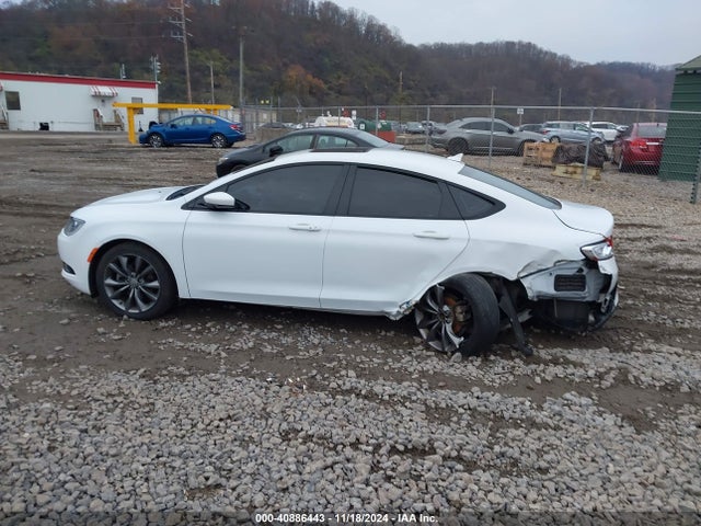 1C3CCCBB4GN149792 Chrysler 200 S