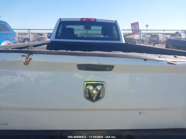 3C6JR6DTXHG613503 RAM 1500 Tradesman  4x2 8' Box
