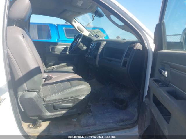 3C6JR6DTXHG613503 RAM 1500 Tradesman  4x2 8' Box
