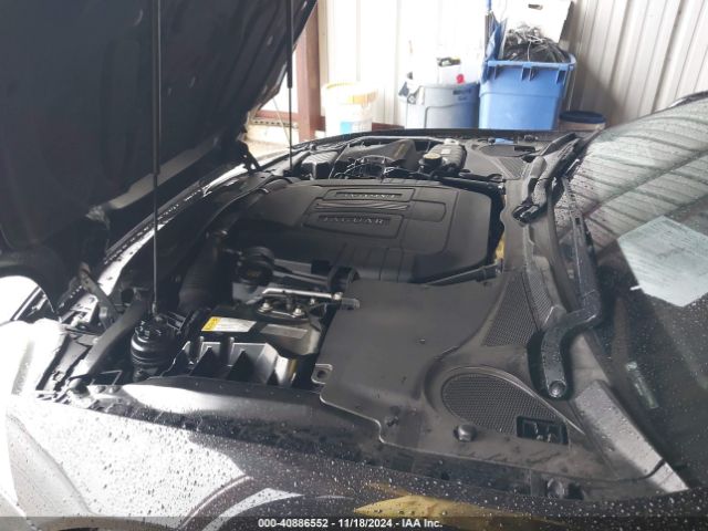 2011 JAGUAR XK SAJWA4FB4BLB40002 Photo 9