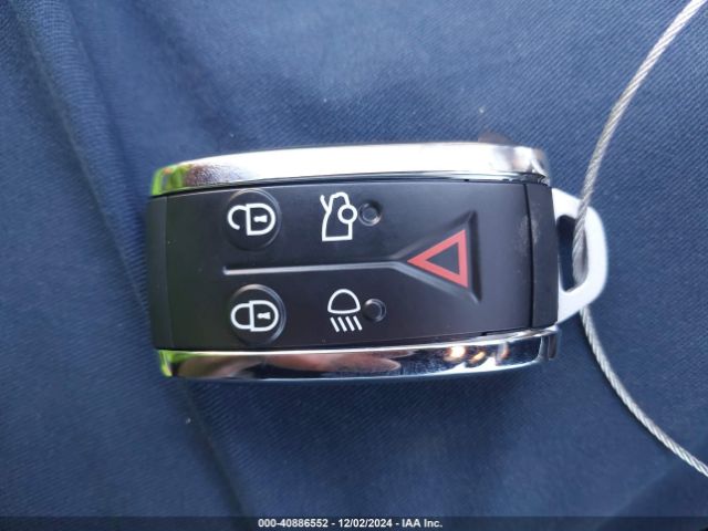 2011 JAGUAR XK SAJWA4FB4BLB40002 Photo 10