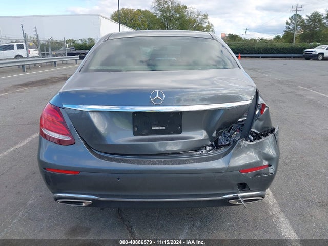 WDDZF4KB9HA198035 Mercedes-Benz E 300 4matic