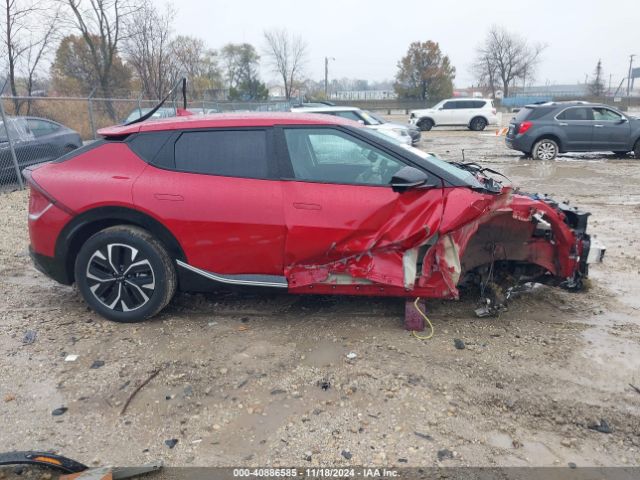 KNDC3DLCXN5036404 KIA Ev6 Wind
