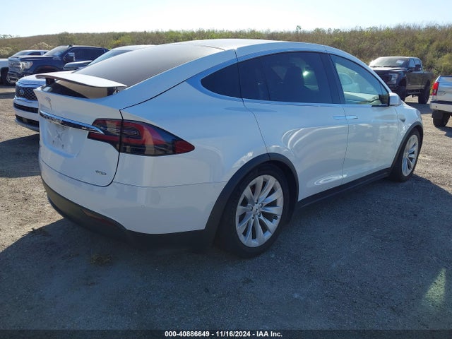 2016 TESLA MODEL X 5YJXCBE28GF021024 Photo 3