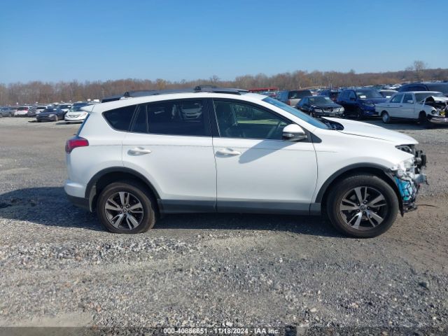 JTMRFREV4JJ219716 Toyota Rav4 Adventure/xle