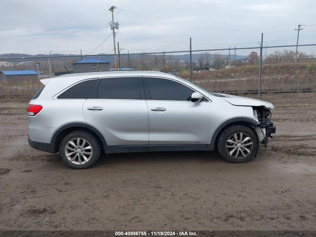 KIA Sorento Lx V6 2017 5XYPGDA56HG308002 Image 14