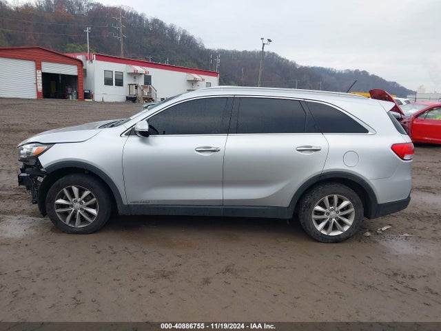 KIA Sorento Lx V6 2017 5XYPGDA56HG308002 Image 15