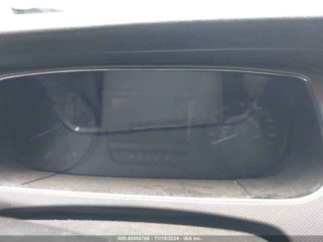 1FAHP2D8XHG124215 Ford TAURUS SE