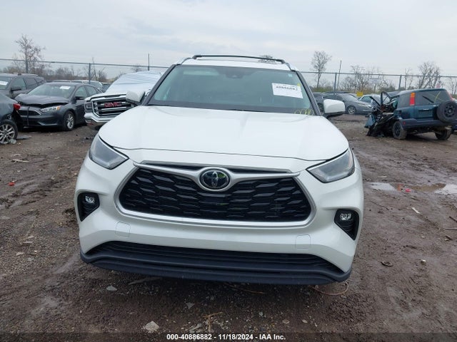 Toyota Highlander Xle 2021 5TDHZRBH8MS138517 Image 13