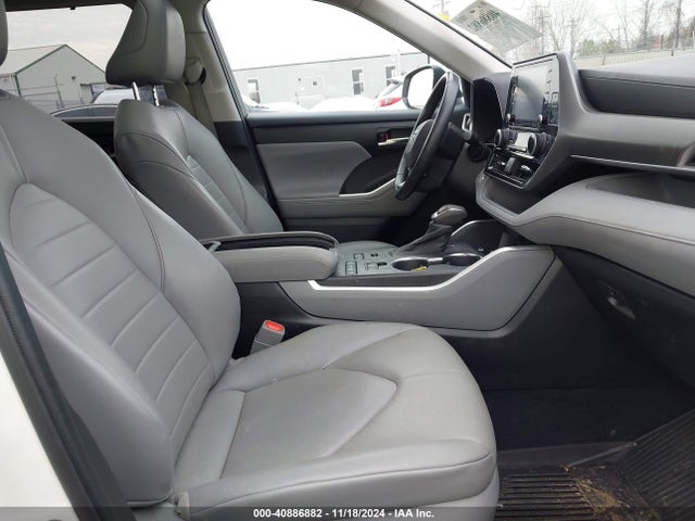 Toyota Highlander Xle 2021 5TDHZRBH8MS138517 Image 5