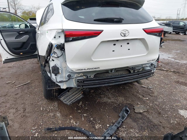 Toyota Highlander Xle 2021 5TDHZRBH8MS138517 Image 6