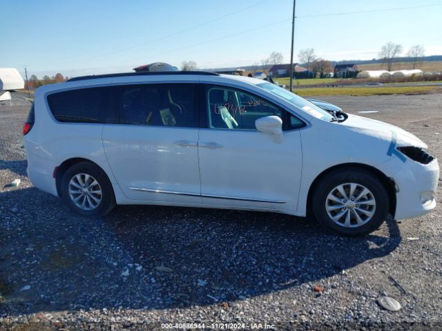 2C4RC1BG7HR642134 Chrysler Pacifica Touring-l