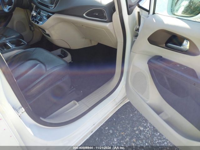 2C4RC1BG7HR642134 Chrysler Pacifica Touring-l