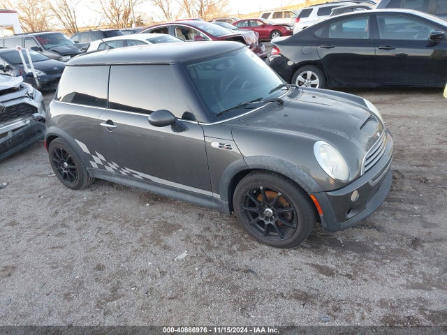 2006 MINI COOPER S WMWRE33576TL23256 Photo 0