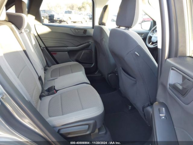 1FMCU9G64NUB94334 Ford ESCAPE SE