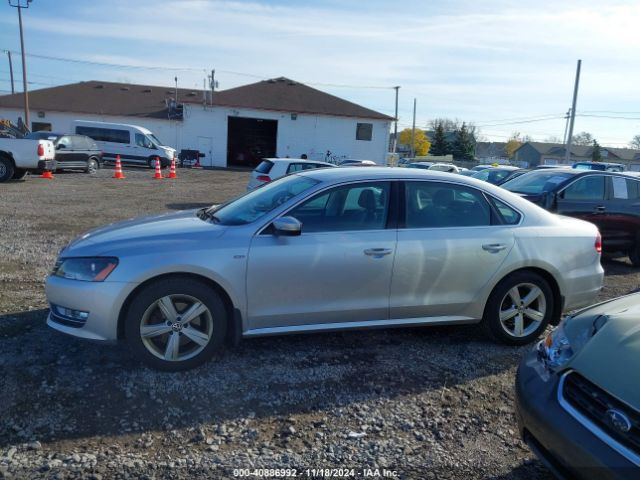 1VWAT7A36FC113582 Volkswagen Passat 1.8t Limited Edition