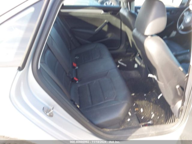 1VWAT7A36FC113582 Volkswagen Passat 1.8t Limited Edition