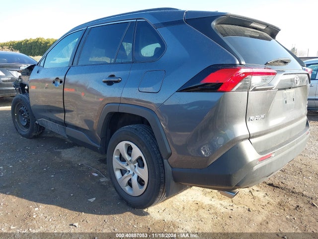 Toyota RAV4 LE 2021 2T3G1RFV0MC197967 Image 3