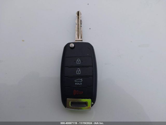 KNAFX4A6XF5360045 KIA FORTE LX