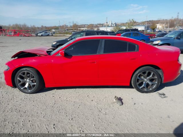 2C3CDXHG2FH852273 Dodge Charger Sxt