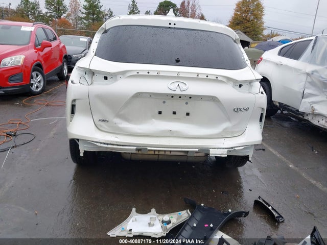 3PCAJ5M37KF119929 Infiniti Qx50 Essential