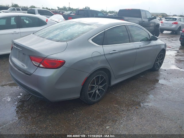 Chrysler 200 LX 2015 1C3CCCFB9FN560775 Image 4