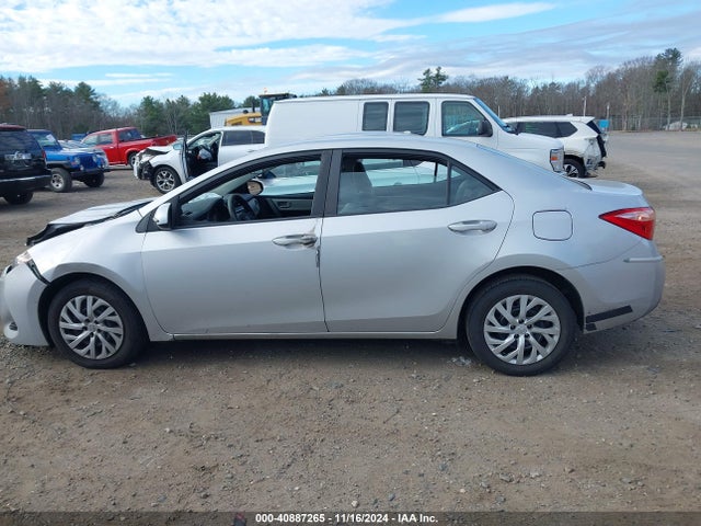Toyota COROLLA LE 2018 2T1BURHE1JC049491 Image 14