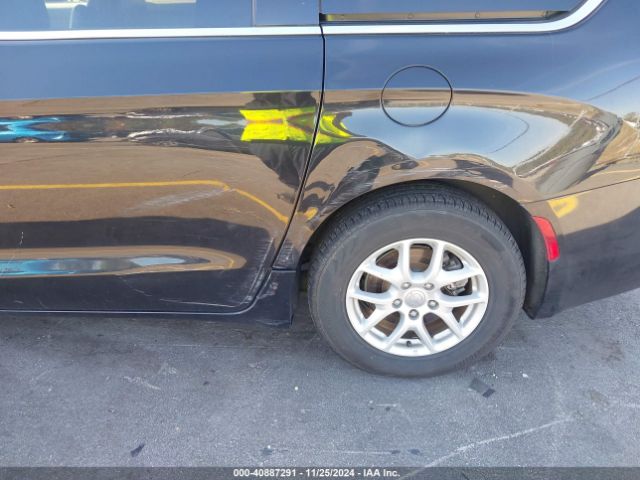 2C4RC1DG7LR262054 Chrysler Voyager Lxi