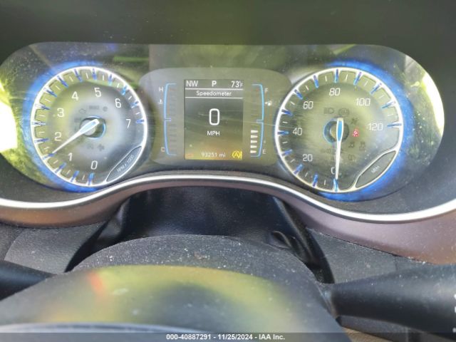 2C4RC1DG7LR262054 Chrysler Voyager Lxi